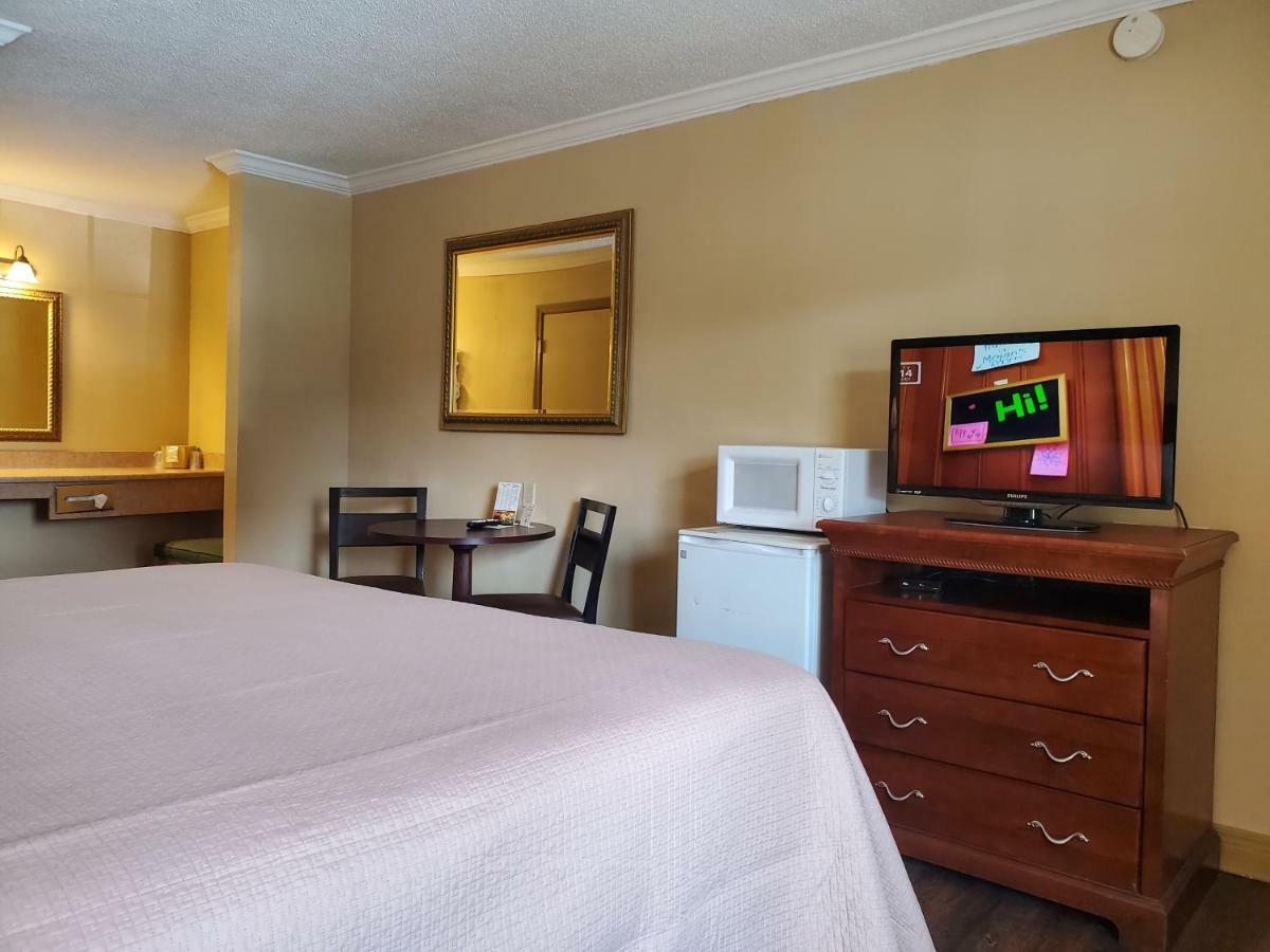 Colonial House Motel Pigeon Forge Buitenkant foto