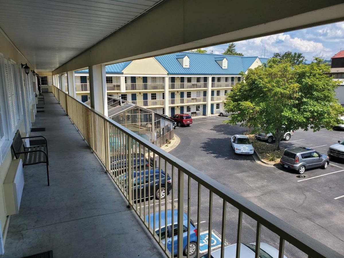 Colonial House Motel Pigeon Forge Buitenkant foto