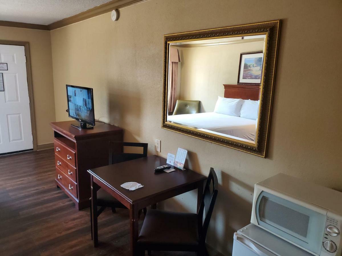 Colonial House Motel Pigeon Forge Buitenkant foto