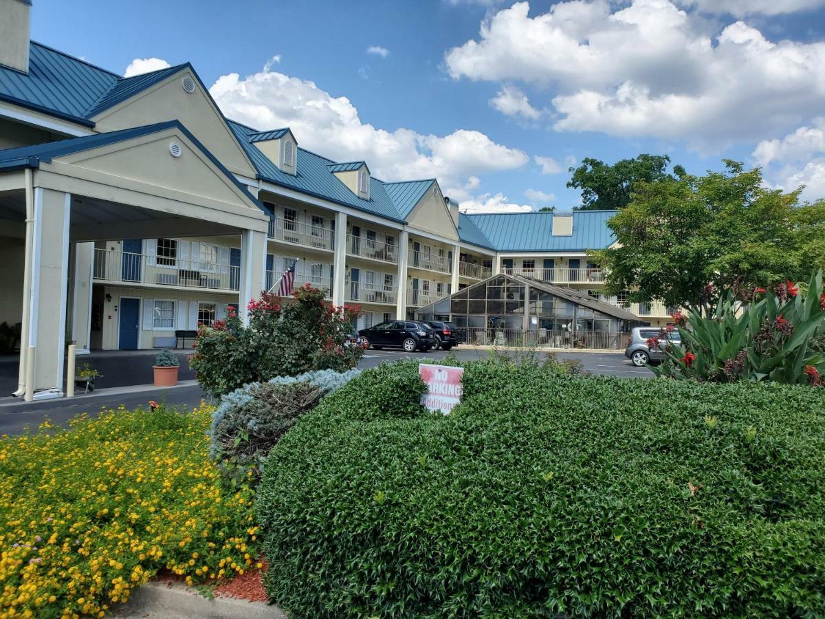 Colonial House Motel Pigeon Forge Buitenkant foto