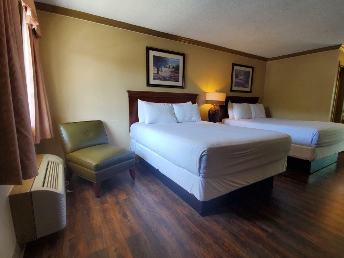 Colonial House Motel Pigeon Forge Buitenkant foto